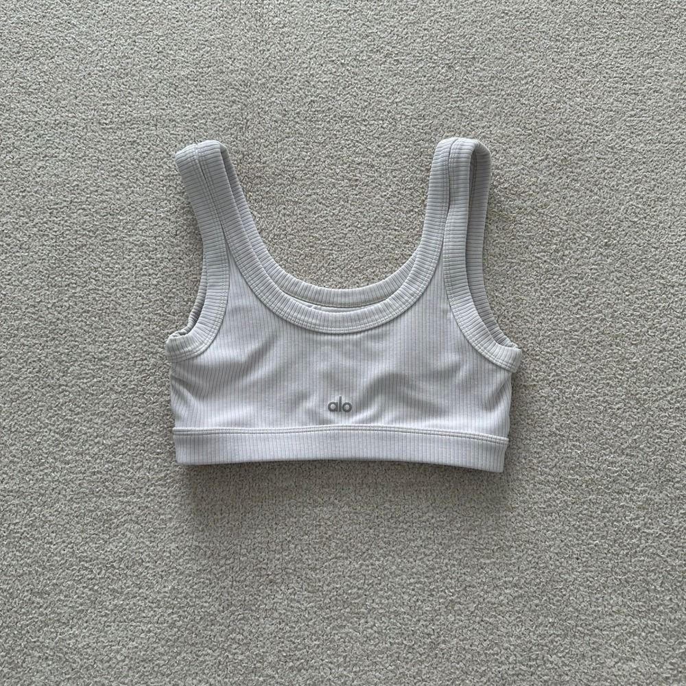 Alo Women's Wellness Bra size small in White